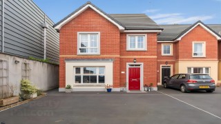 How do I Choose Between Selling my Home and Renting it out?